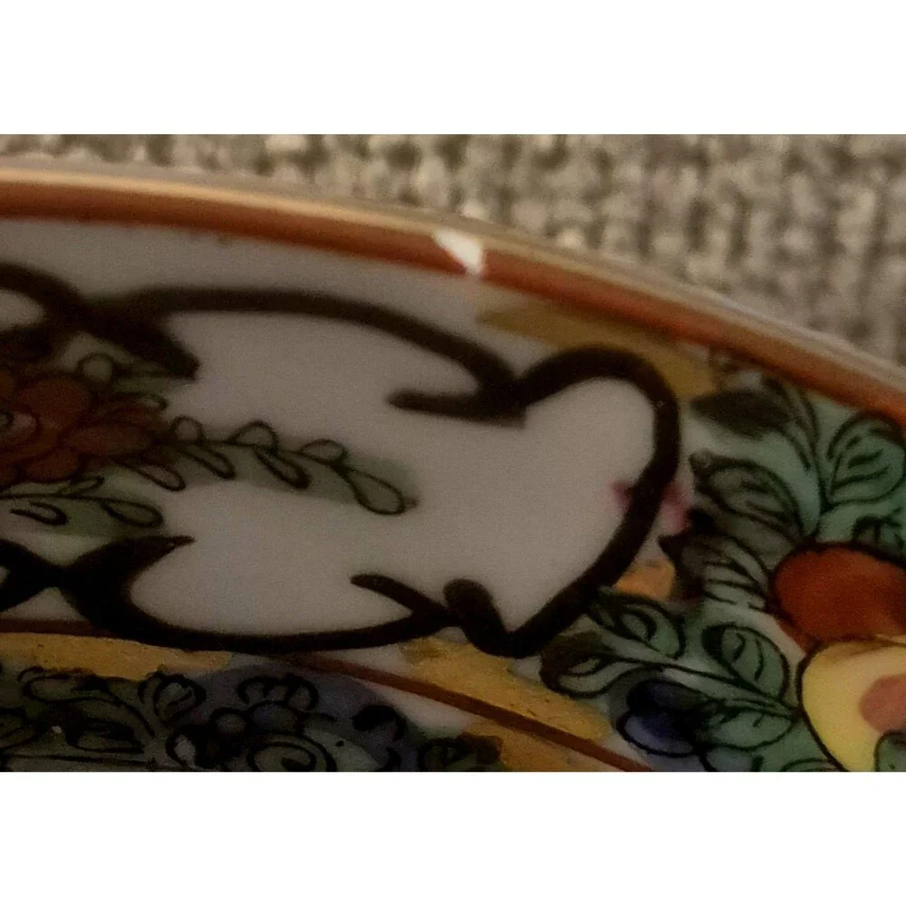 Vintage Rose Famille Medallion  6